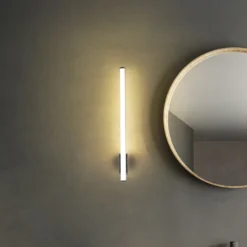 Aplique de pared LED VINA UP M, color cromo, altura 60 cm, IP44 CCT