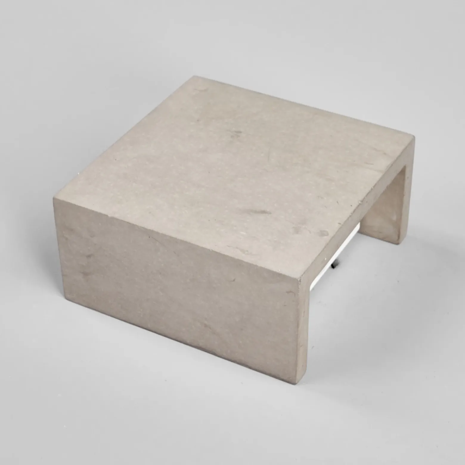 Aplique de pared LED Yva de Lindby, gris, hormigón, 13 x 13 cm, arriba/abajo