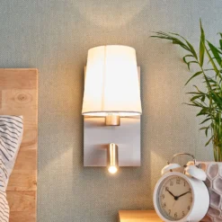 Aplique de pared Lindby Aiden, blanco, níquel, brazo de lectura LED