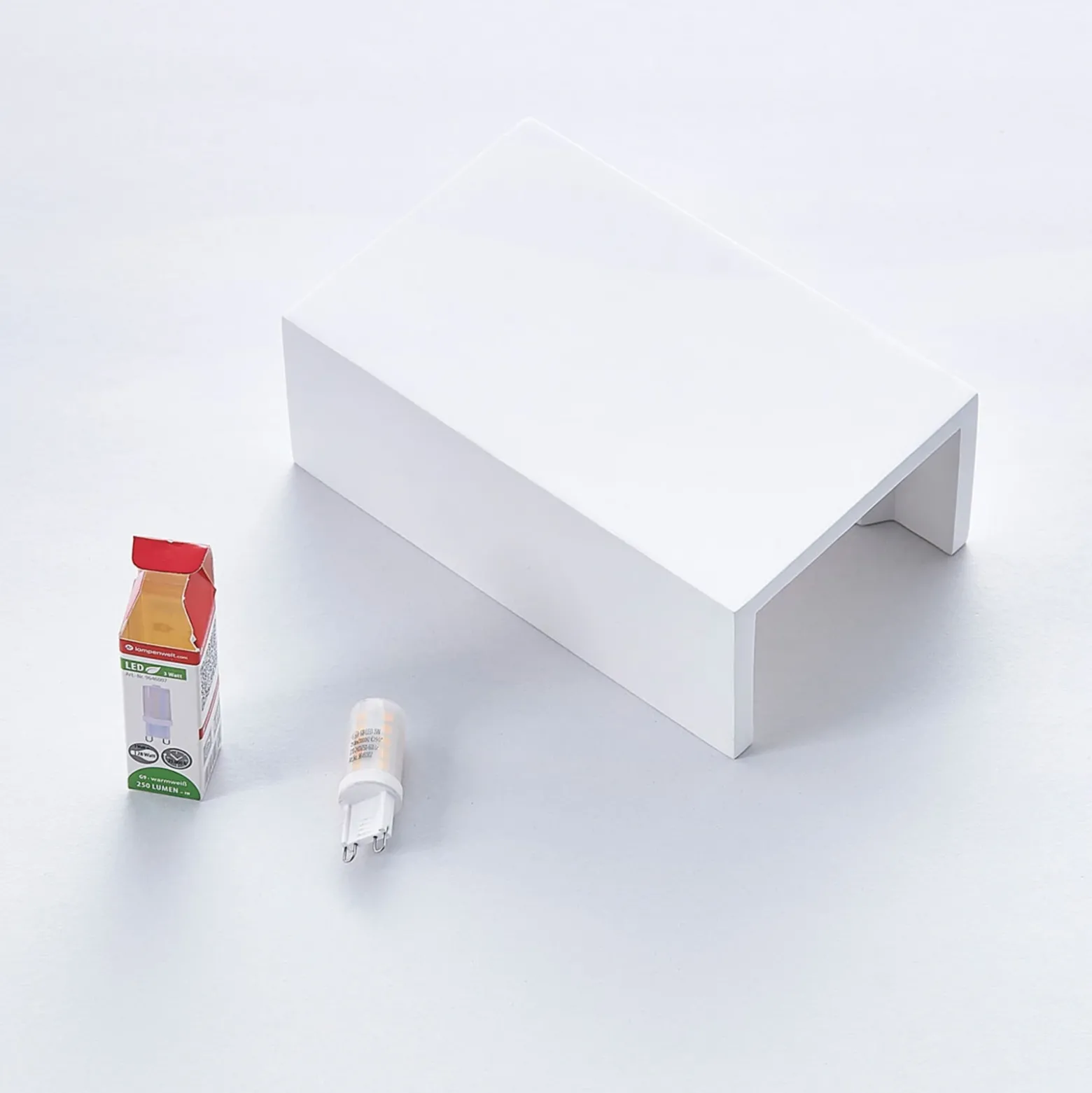 Aplique de pared Lindby Colja, angular, altura 16 cm, escayola, blanco