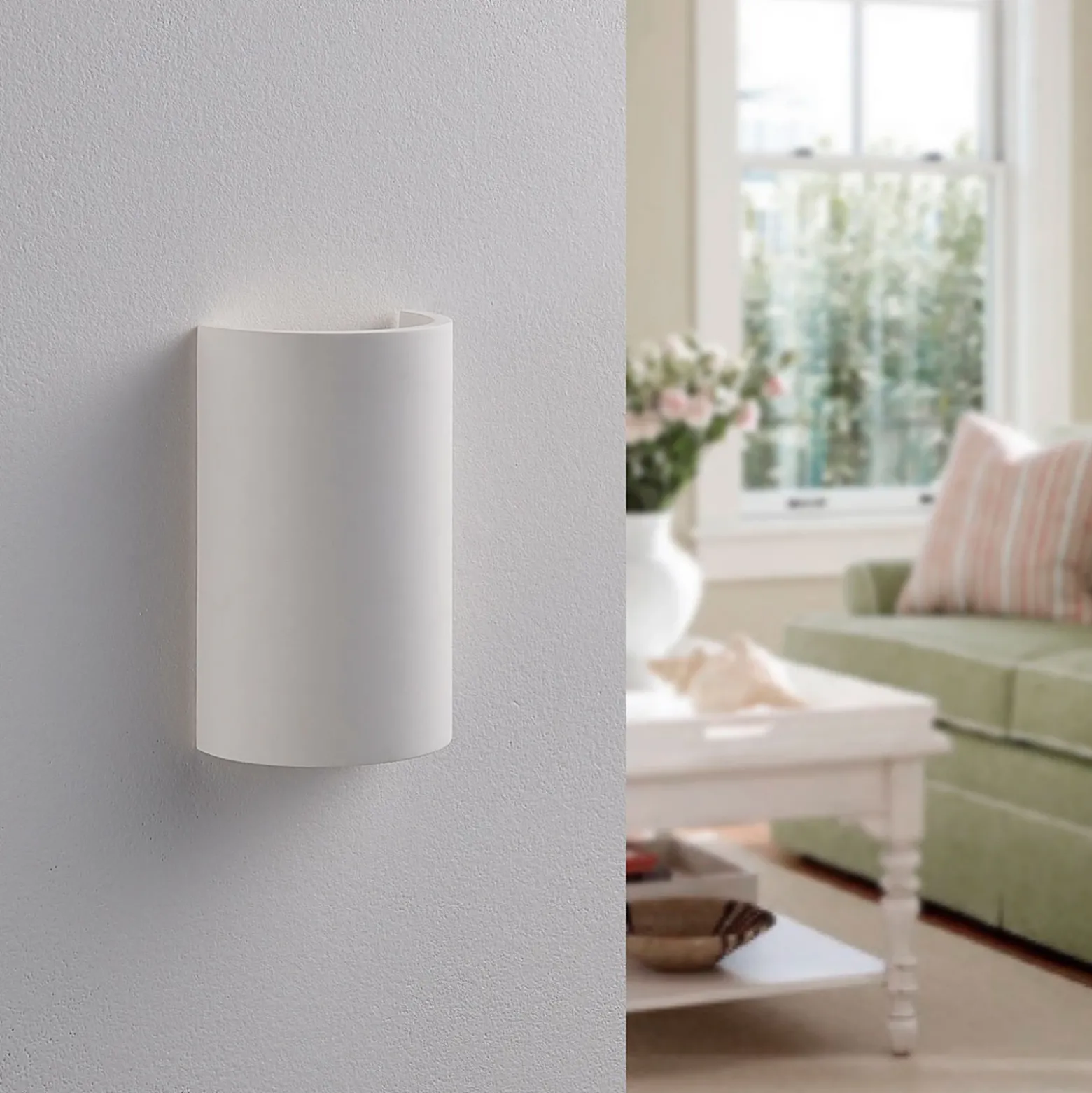 Aplique de pared Lindby Colja, redondo, altura 16 cm, escayola, blanco