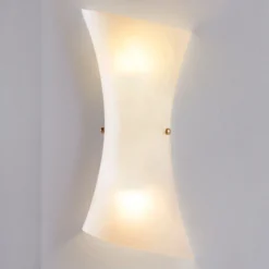Aplique de pared Lindby Ebba, altura 39 cm, alabastro blanco, cristal