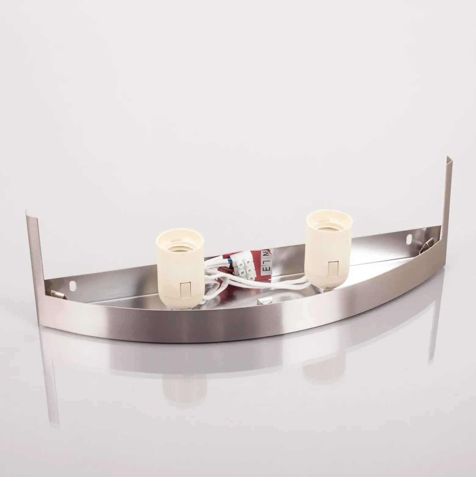 Aplique de pared Lindby Karla, 35 cm, blanco/níquel, cristal, E27