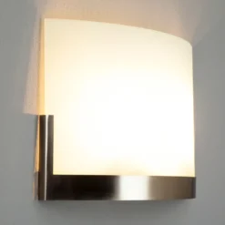 Aplique de pared Lindby Karla, 35 cm, blanco/níquel, cristal, E27