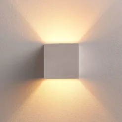 Aplique de pared Lindby Kay, blanco, escayola, 11,5 x 11,5 cm