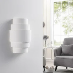 Aplique de pared Lindby Marit, altura 30 cm, blanco, escayola, E14