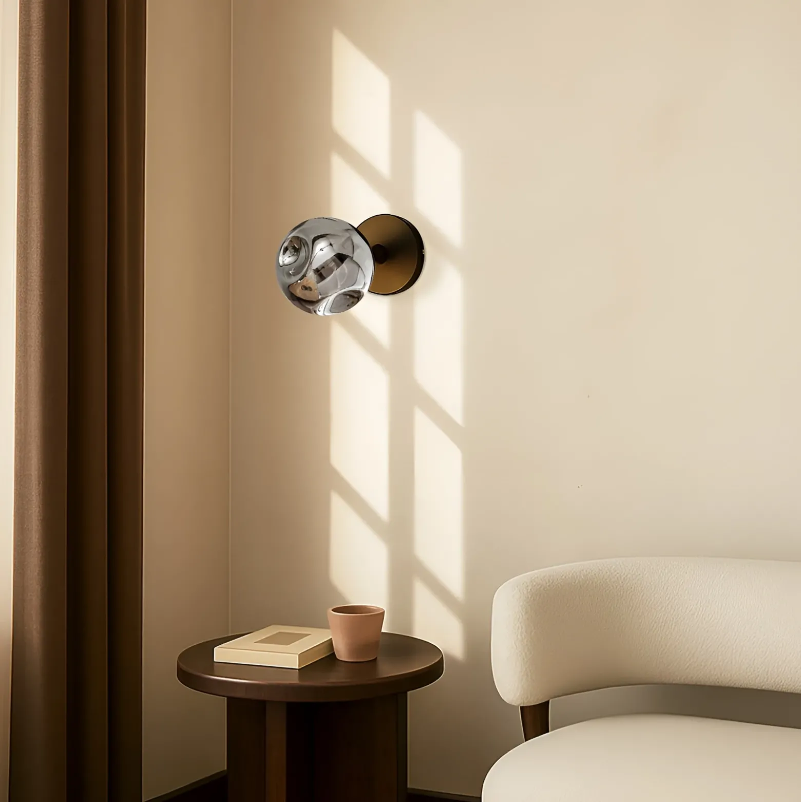 Aplique de pared Lindby Valentina, gris/negro, cristal, Ø 10 cm