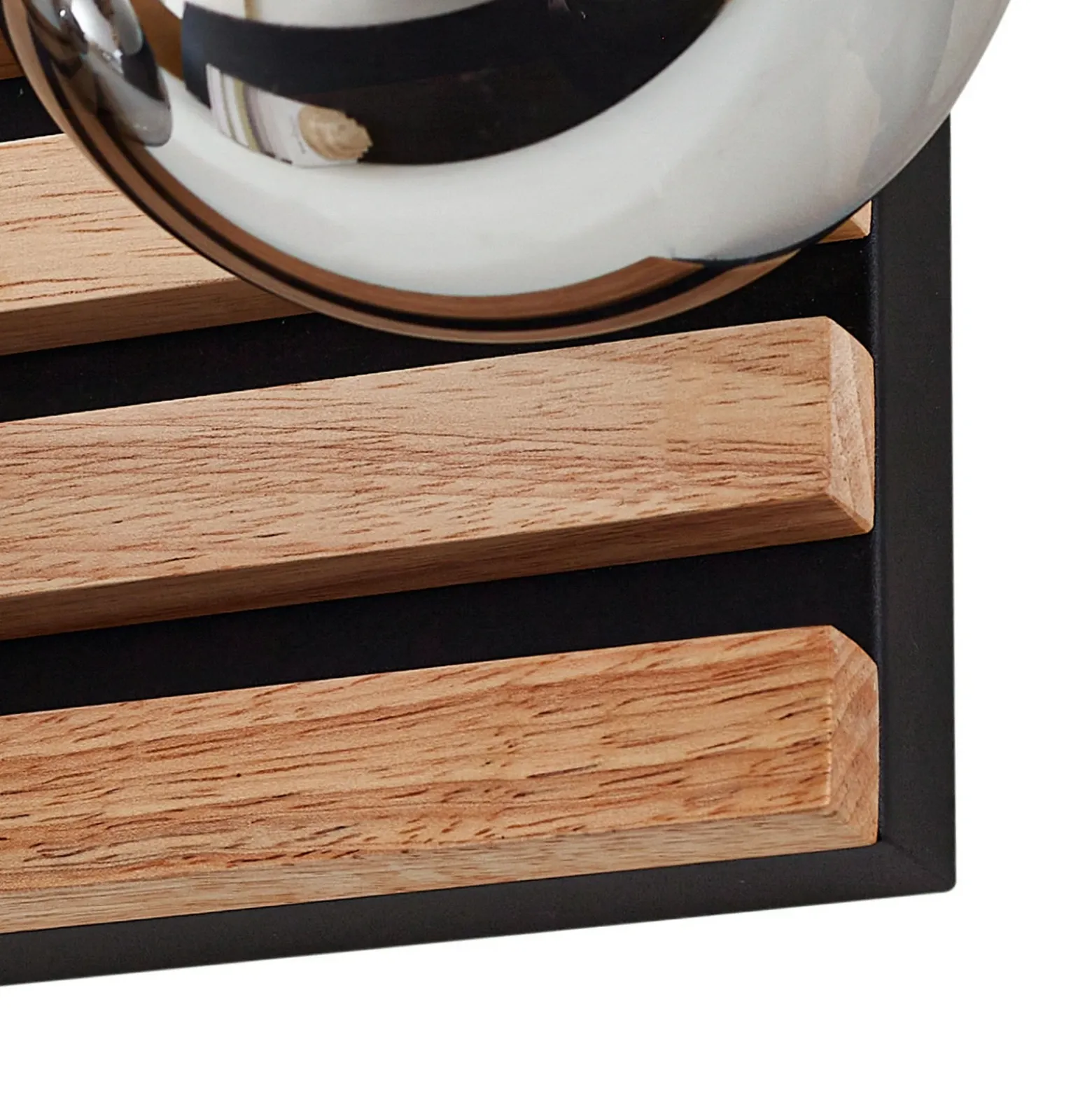 Aplique de pared Lindby Woodora, madera, vidrio, gris humo, 4 luces
