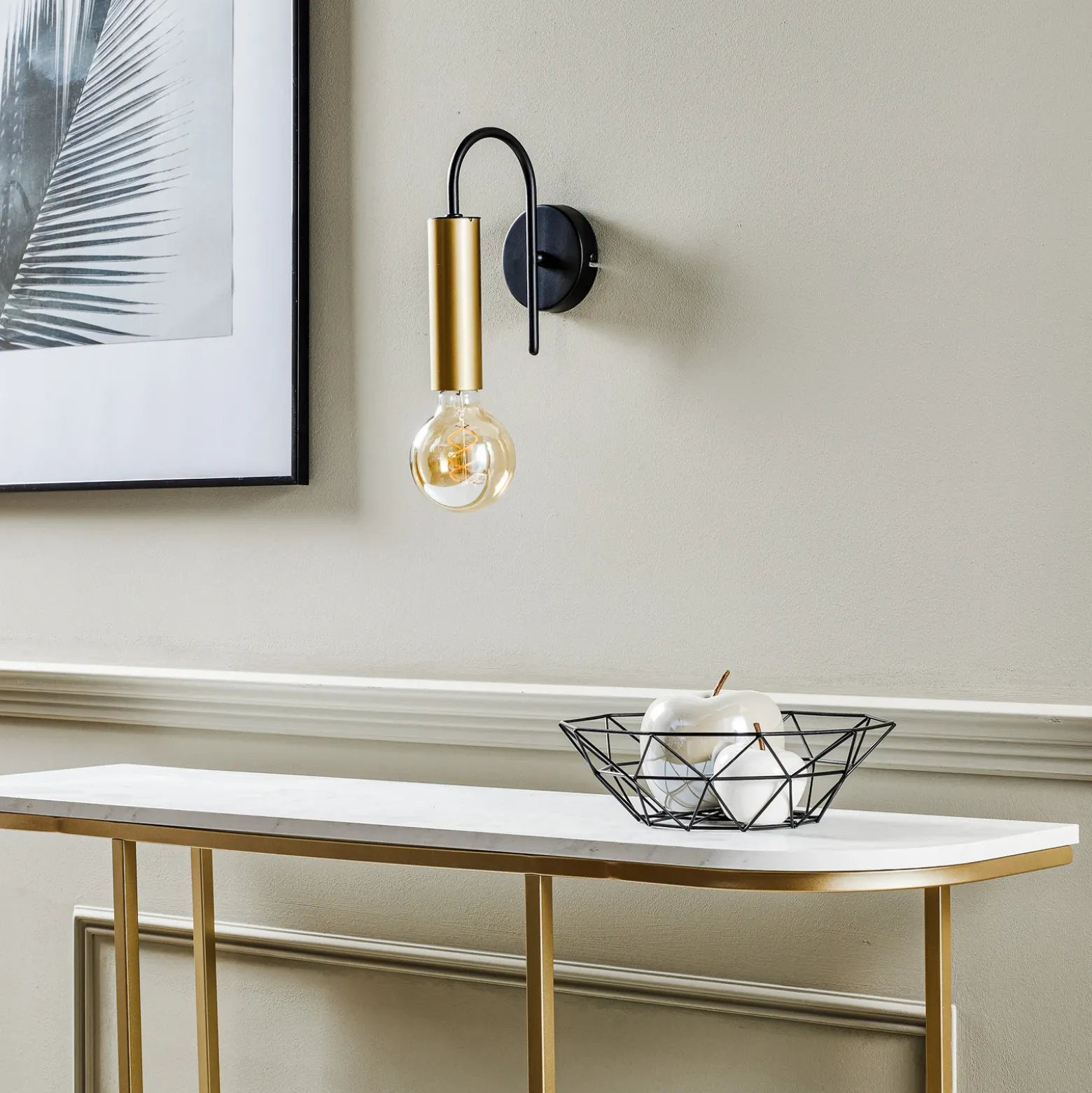 Aplique de pared Loppe, 1 luz, negro/dorado