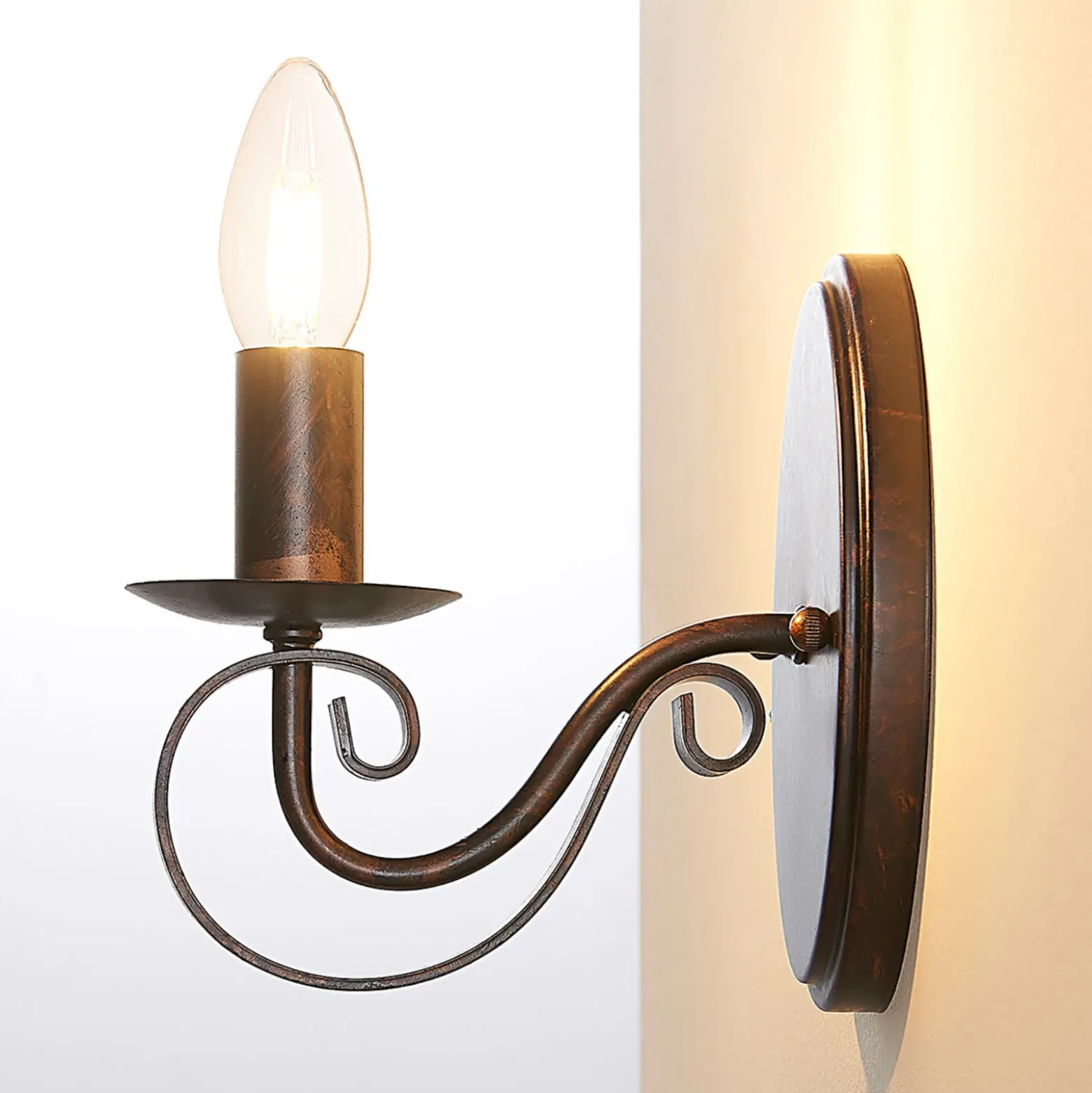 Aplique de pared Lucande Caleb, 18 cm, color óxido, metal, E14