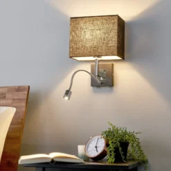 Aplique de pared Lucande Rebekka, 31 cm, negro, brazo de lectura LED