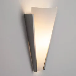 Aplique de pared Magnus de Lindby, blanco, cristal, altura 31 cm, E14