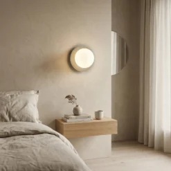 Aplique de pared Minerva, opalino/beige, Ø 15 cm, cristal/metal, E14