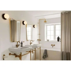 Aplique de pared Nuura Liila 1 Medium, negro/ópal. IP44, G9