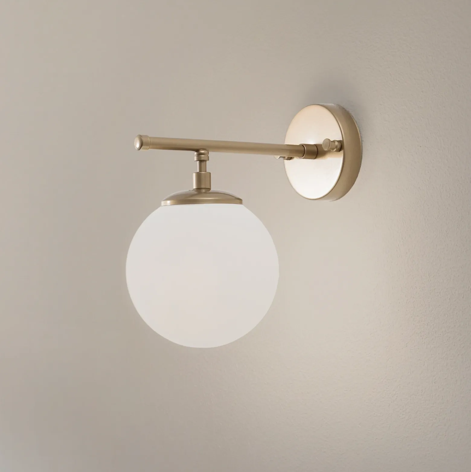 Aplique de pared Roe, dorado, cristal, altura 24 cm, E14