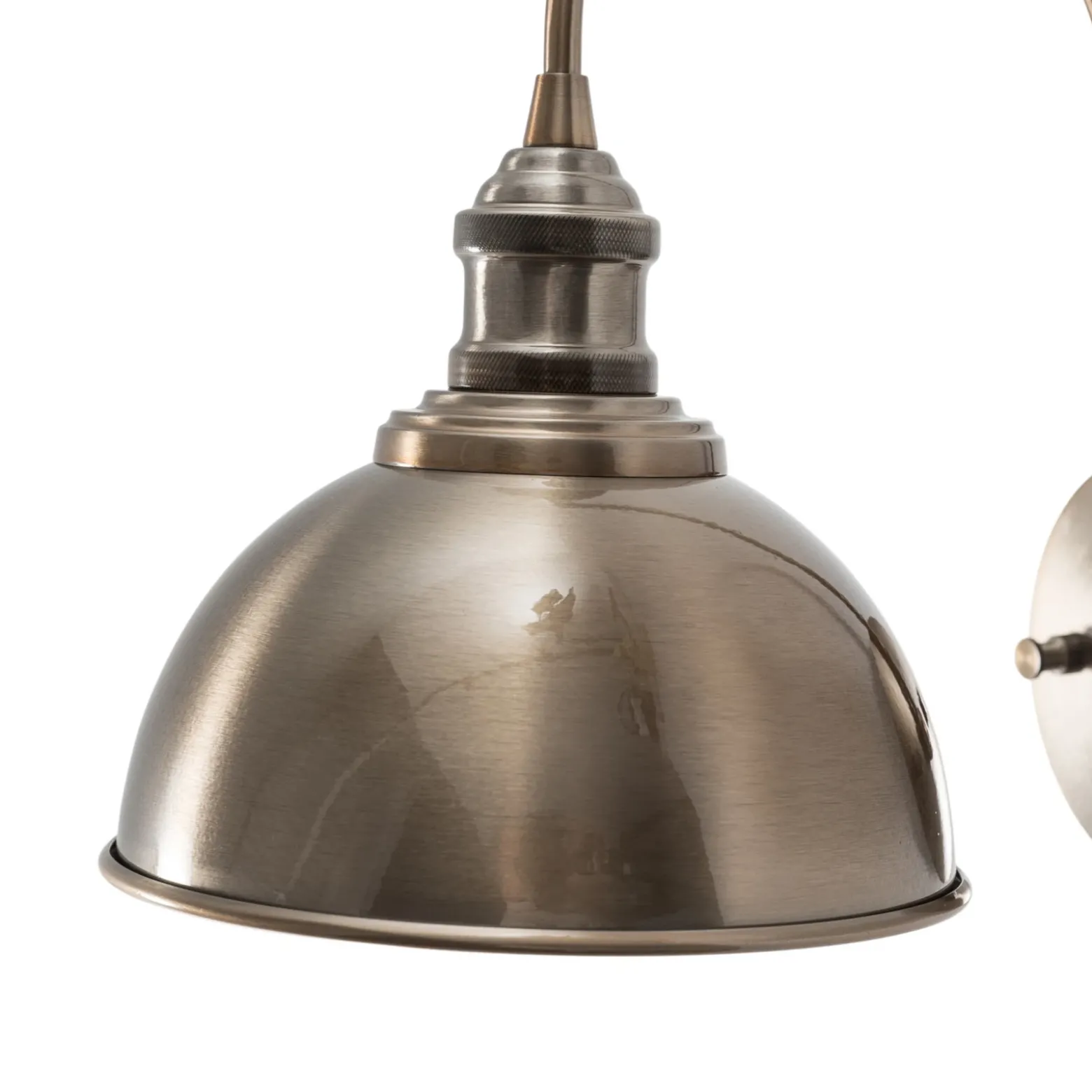 Aplique de pared Saglam, latón envejecido, altura 36 cm, metal