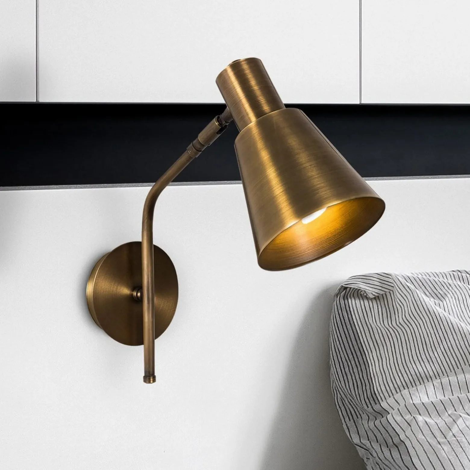 Aplique de pared Sivani MR-663, oro antiguo, metal, Ø 15 cm