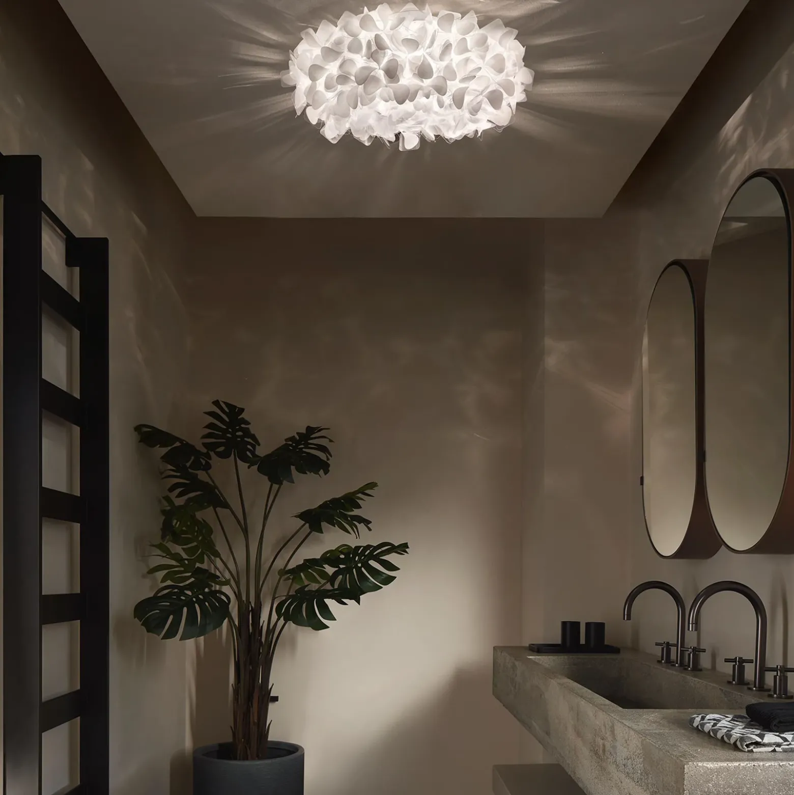 Aplique de pared Slamp Clizia Mama Non Mama blanca Ø53cm