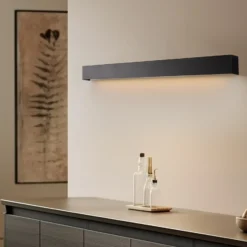 Aplique de pared Straight M, 92 cm, negro