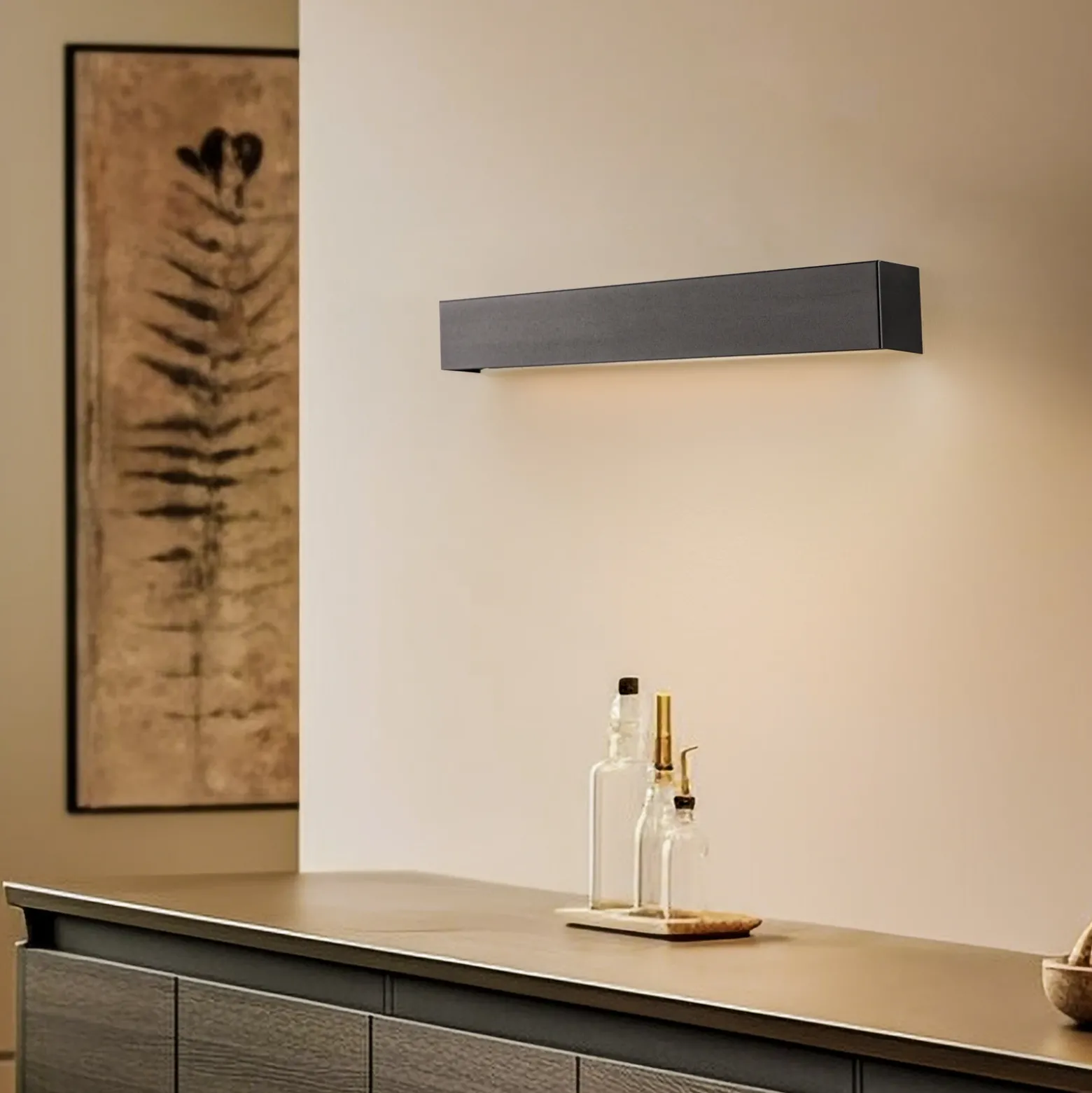 Aplique de pared Straight S, 62 cm, negro