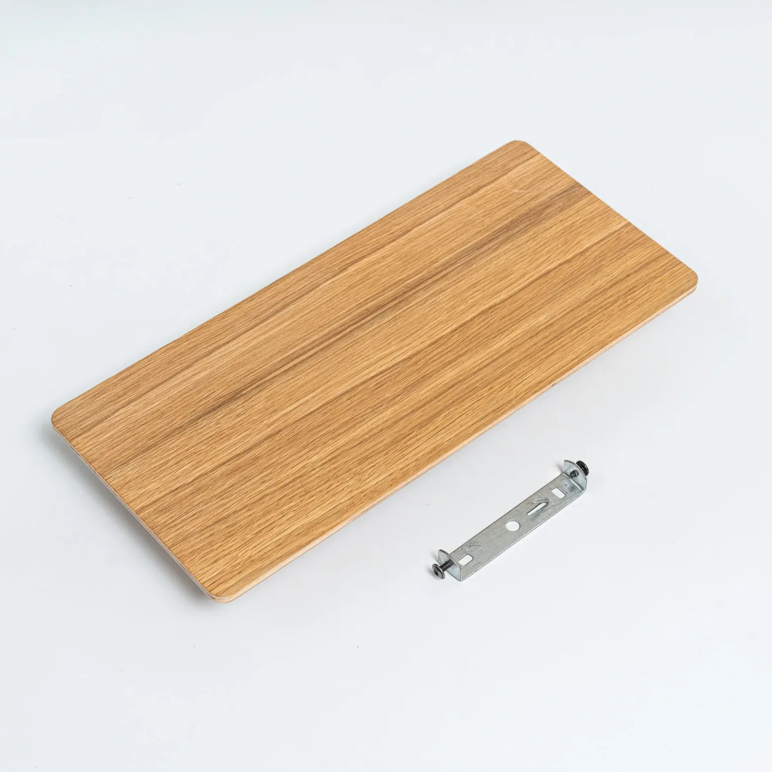 Aplique de pared Tavola, madera de roble, 35 x 16 cm