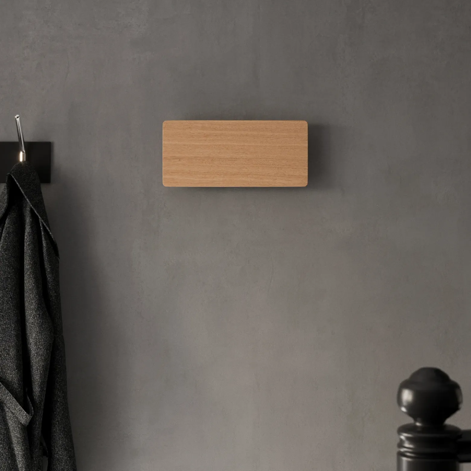 Aplique de pared Tavola, madera de roble, 35 x 16 cm