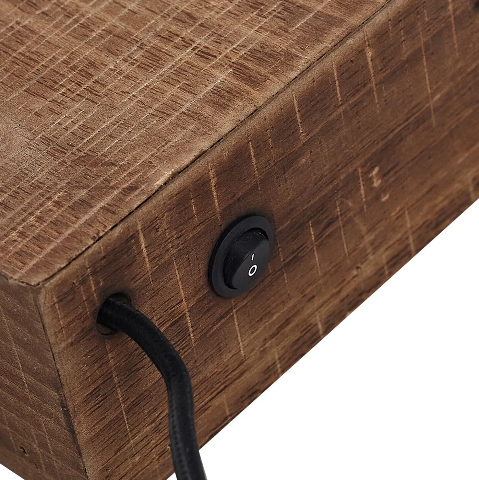 Aplique de pared Vatana de Lindby, madera, enchufe, puerto USB, 80 cm