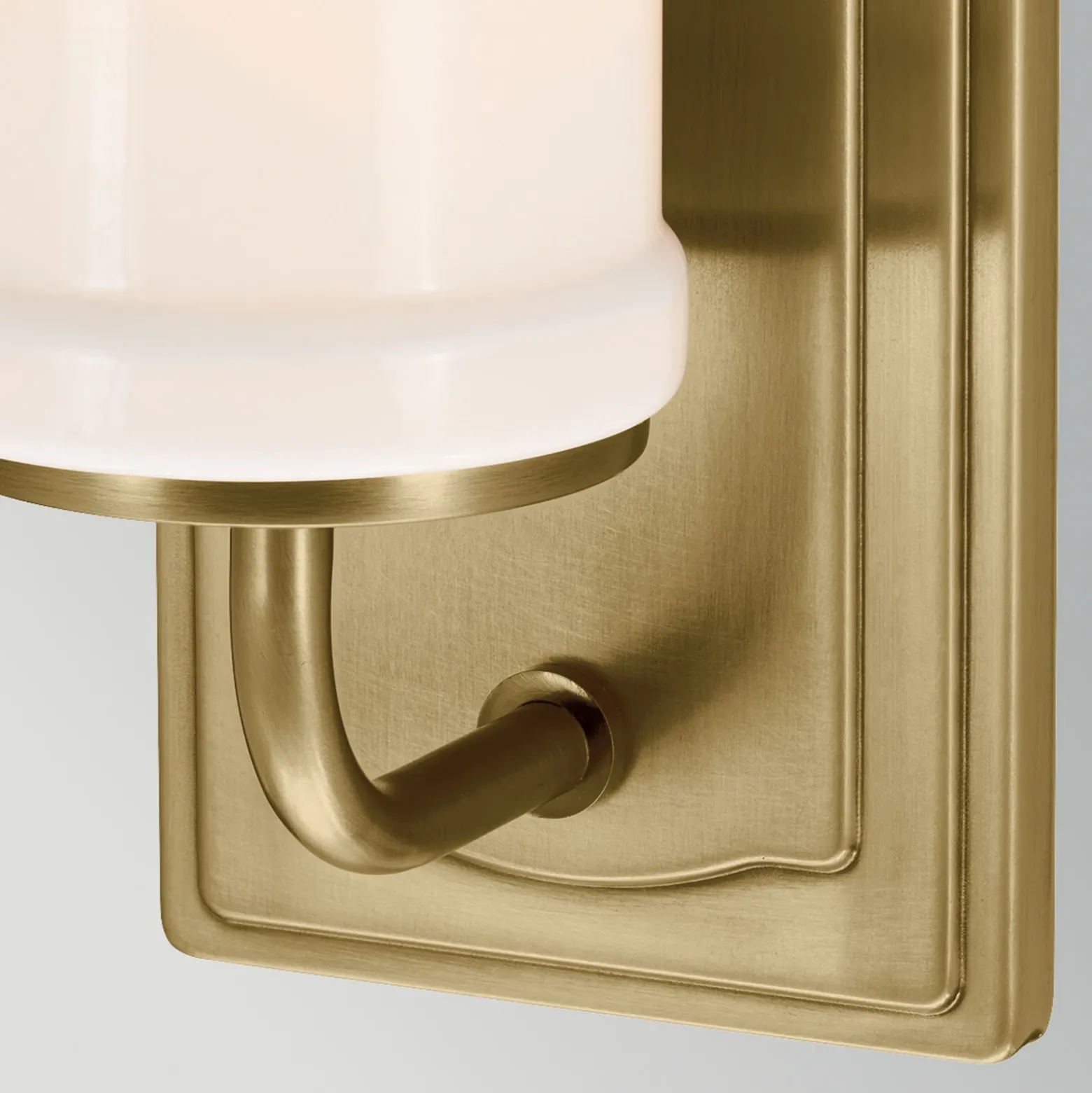 Aplique de pared Vetivene, latón, altura 31 cm, metal, IP44, G9-LED