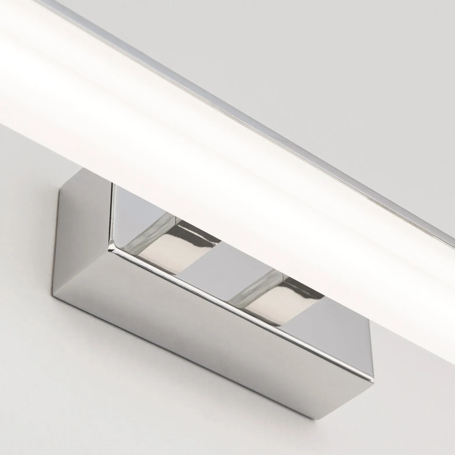 Aplique LED Jadea en forma alargada