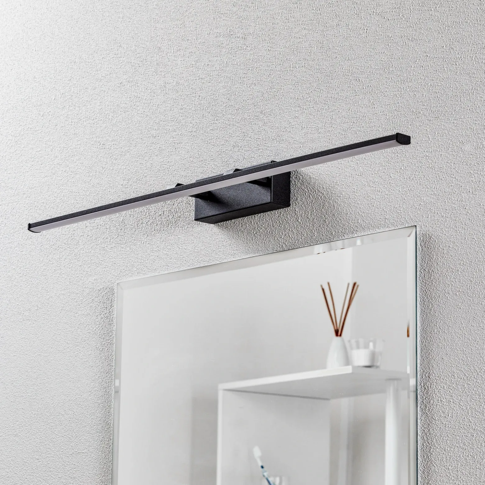 Aplique LED Nala, negro, anchura 75 cm