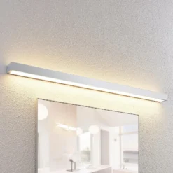 Aplique LED para baño Layan de Lindby, 120 cm, cromo, metal