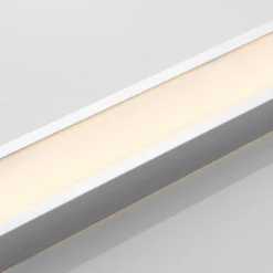 Aplique LED para baño Layan de Lindby, 120 cm, cromo, metal