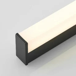 Aplique LED para baño Ulisan de Lindby, 89 cm, negro, angular