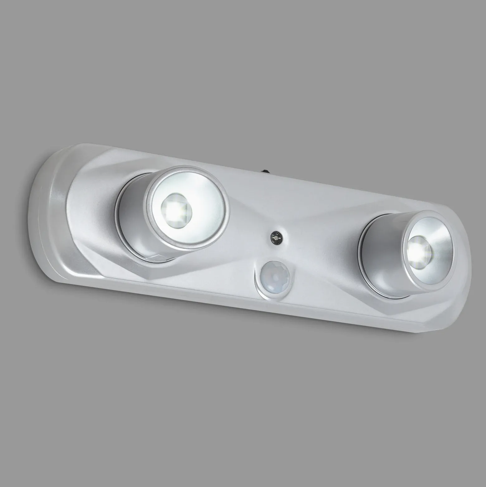 Aplique LED Terya, batería, 6.500K, 2 luces