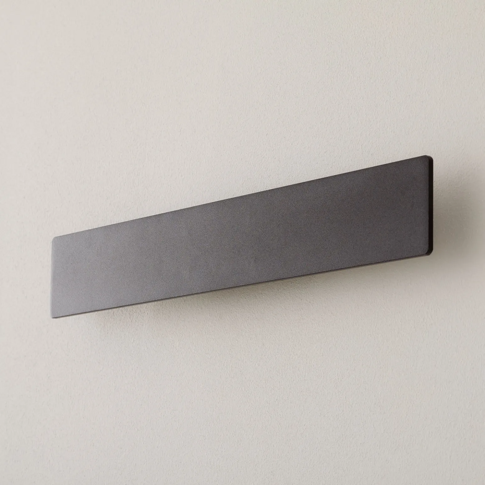 Aplique LED Zig Zag negro, anchura 53 cm
