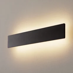 Aplique LED Zig Zag negro, anchura 53 cm