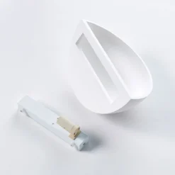 Aplique Narin de Lindby, blanco, yeso, semicircular, 28 cm