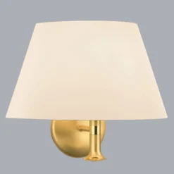 Aplique Royce con pantalla clásica crema