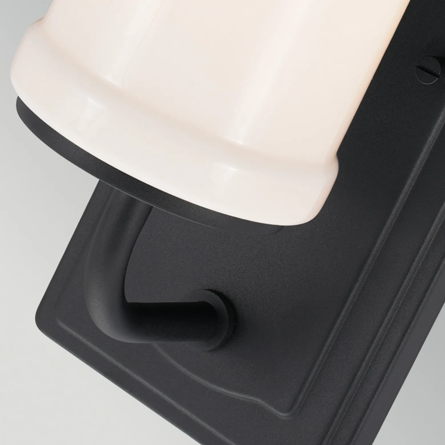 Aplique Vetivene, negro, altura 31 cm, metal, IP44, G9-LED