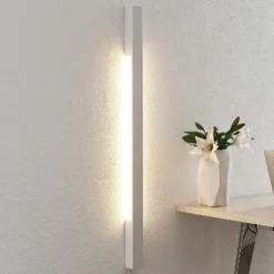 Arcchio Aplique de pared LED Ivano, 91 cm, blanco, aluminio