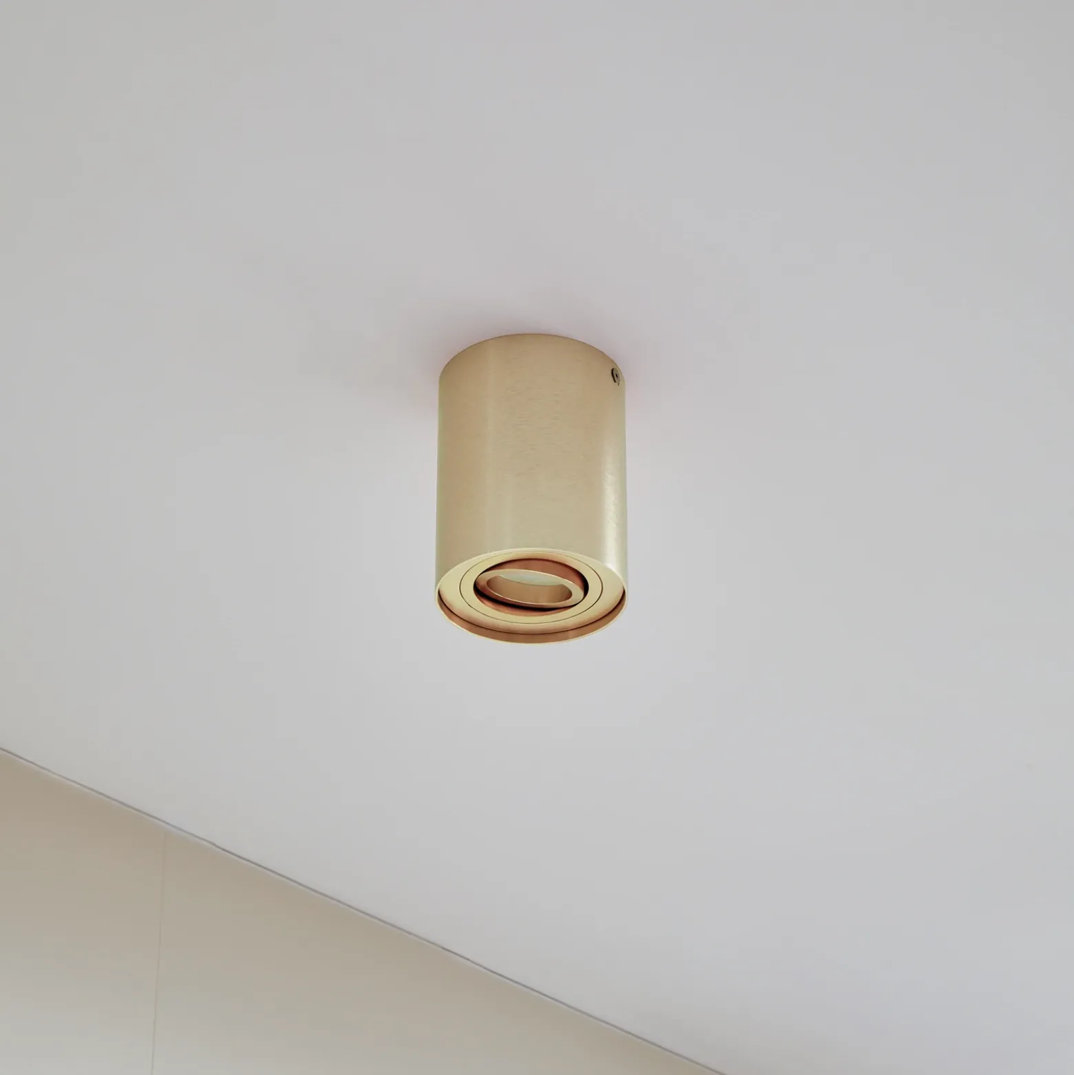 Arcchio downlight de techo Jolina, redondo, dorado, 13 cm, metal