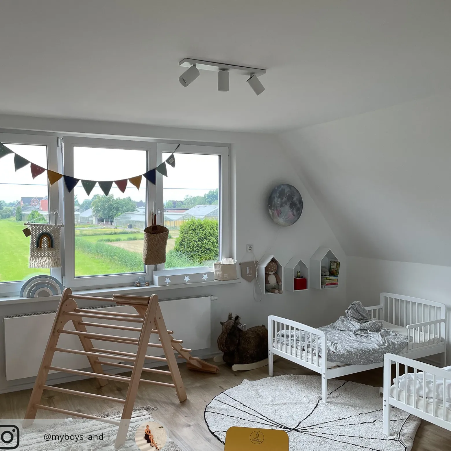 Arcchio Foco Brinja, blanco, angular, Ø 6 cm, 3 luces, GU10
