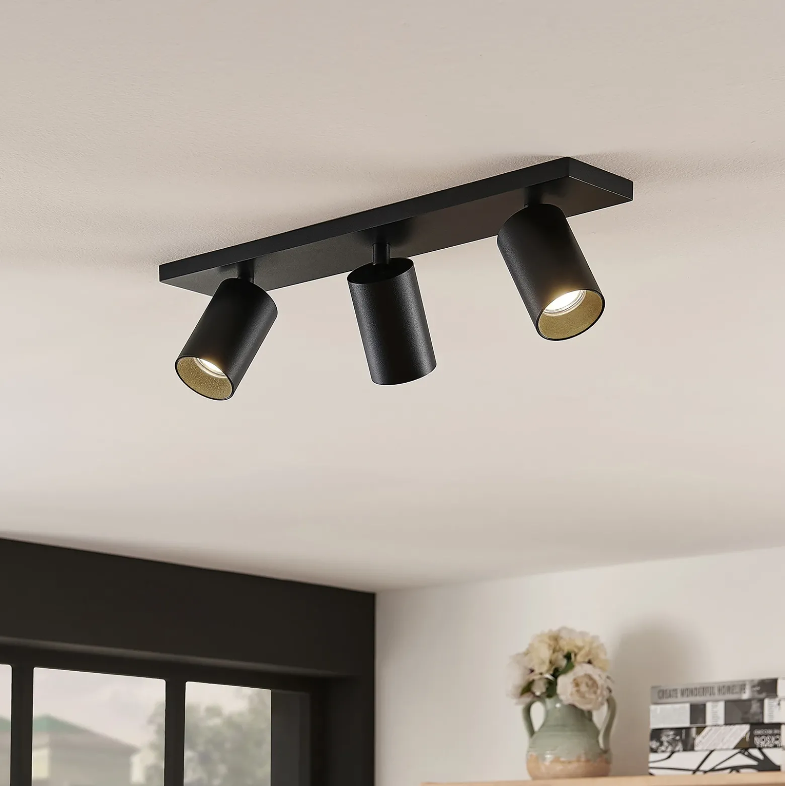 Arcchio Foco Brinja, negro, angular, Ø 6 cm, 3 luces, GU10