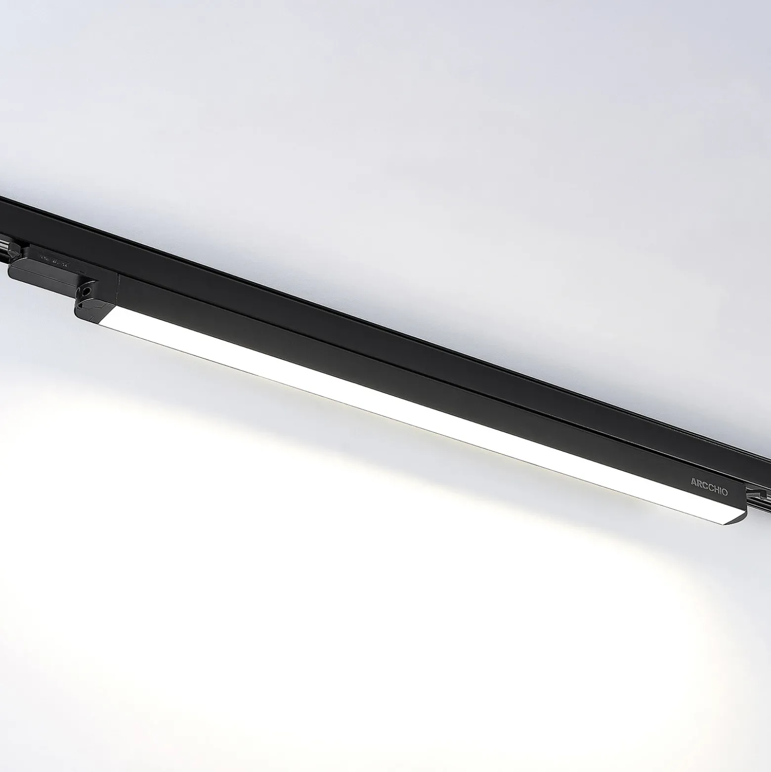 Arcchio Harlow lámpara de riel LED, negra, 69 cm, 4.000 K
