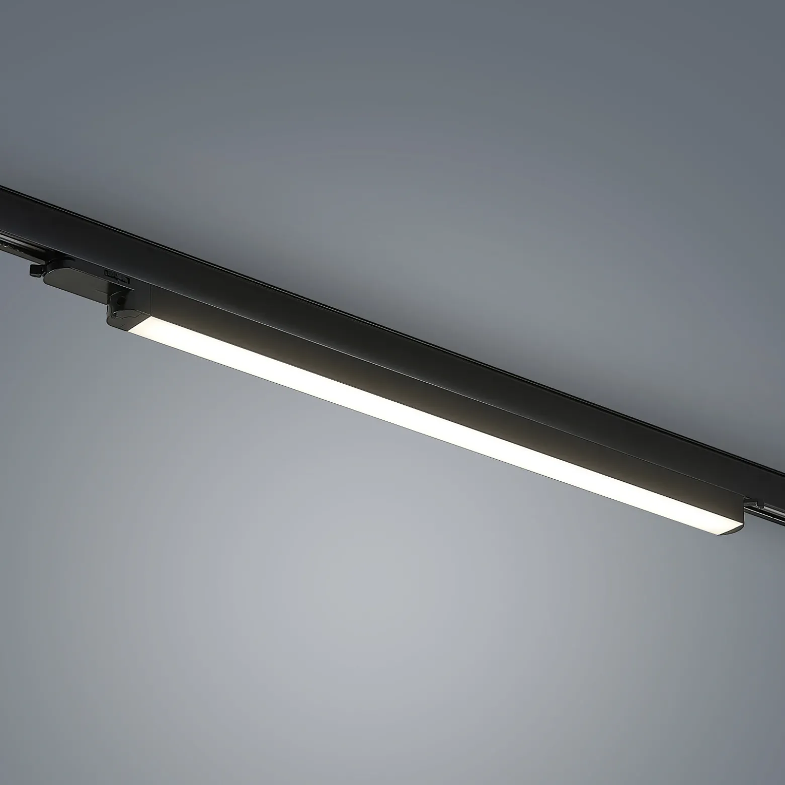Arcchio Harlow lámpara de riel LED, negra, 69 cm, 4.000 K