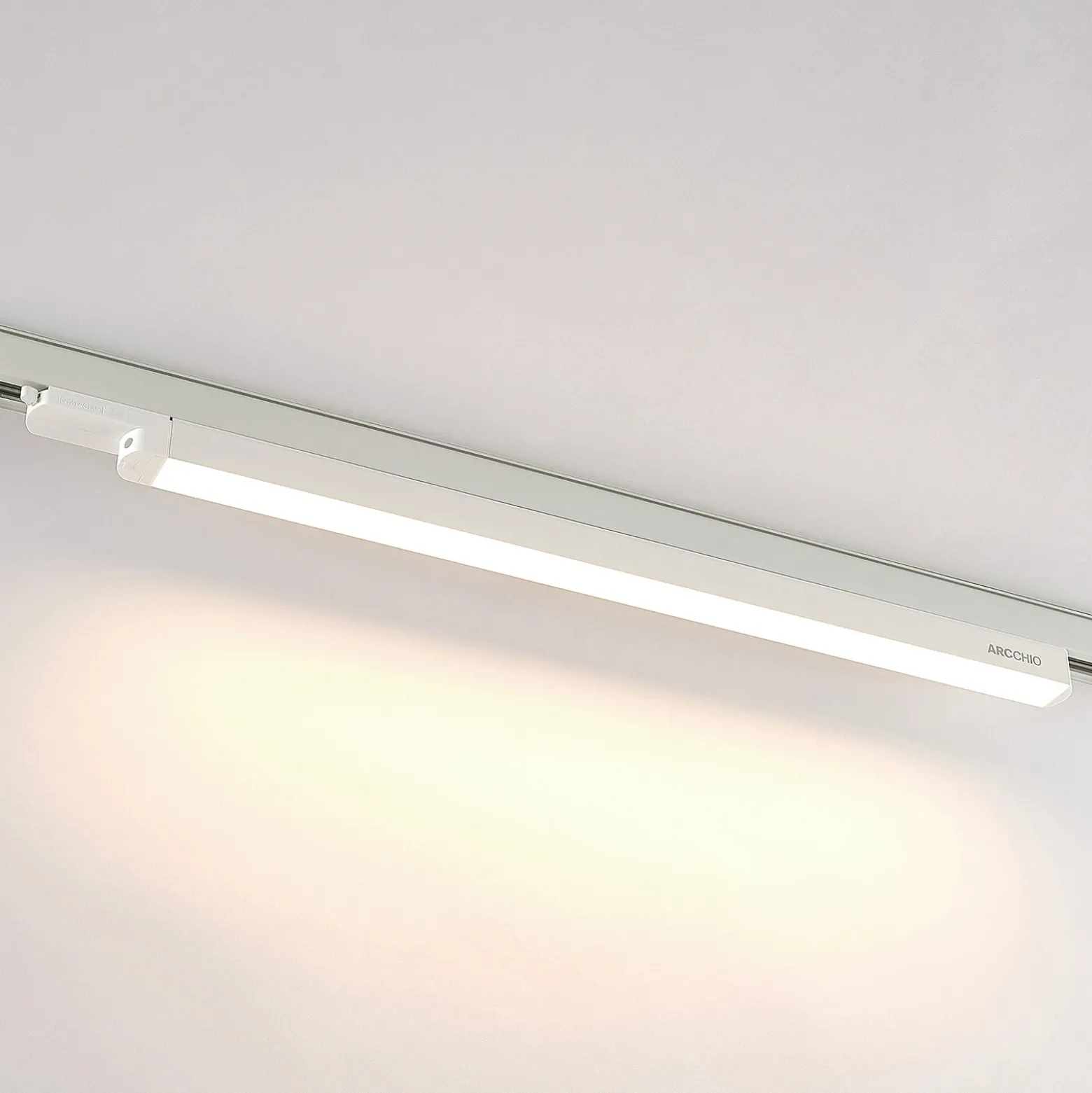 Arcchio Harlow lámpara de riel LED, blanca, 69 cm, 3.000 K
