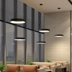 Arcchio Lámpara colgante LED Aleksi, Ø 60 cm, negra, metal, CCT