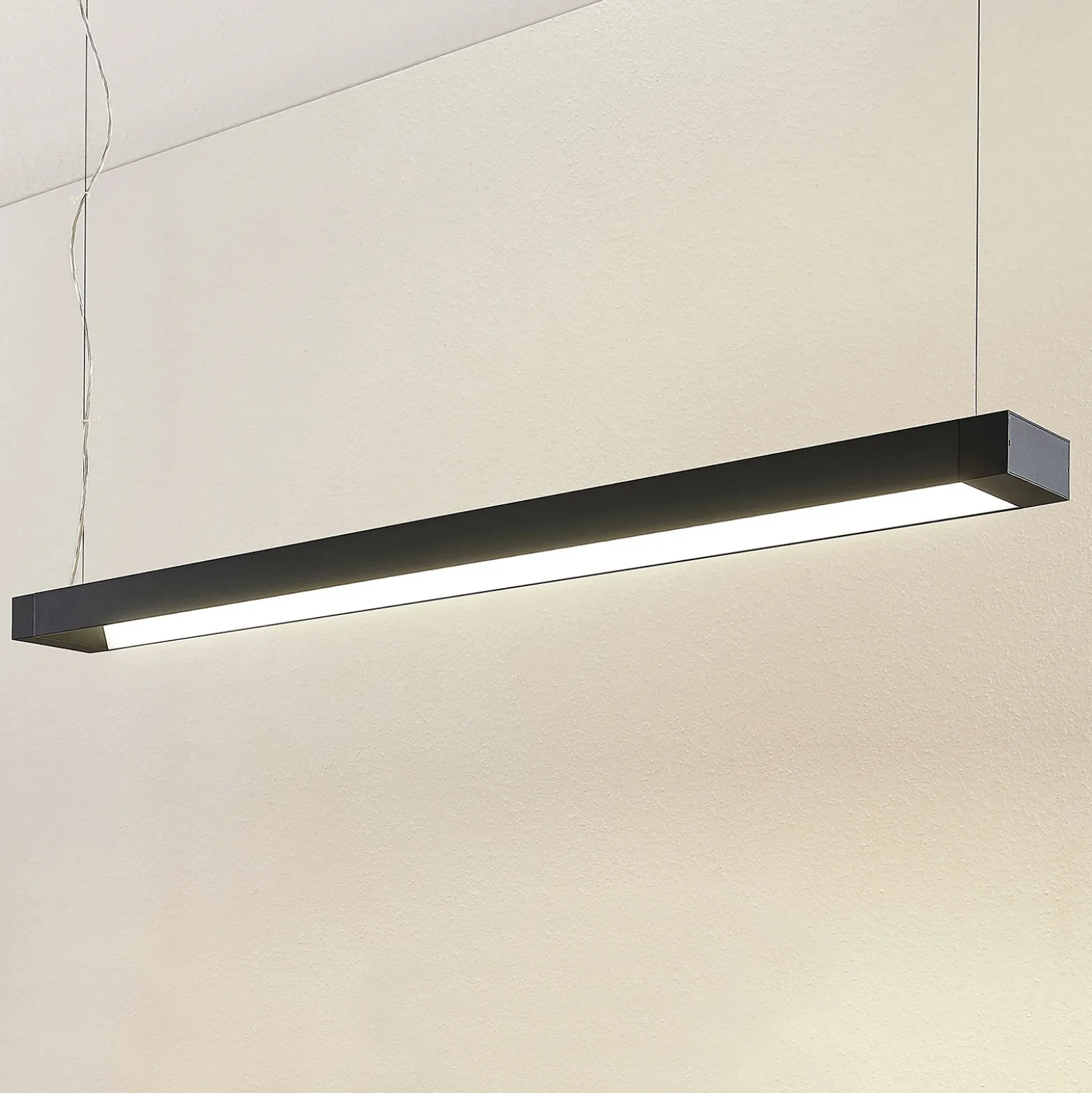 Arcchio lámpara colgante LED Cuna, negro, 122cm, metal