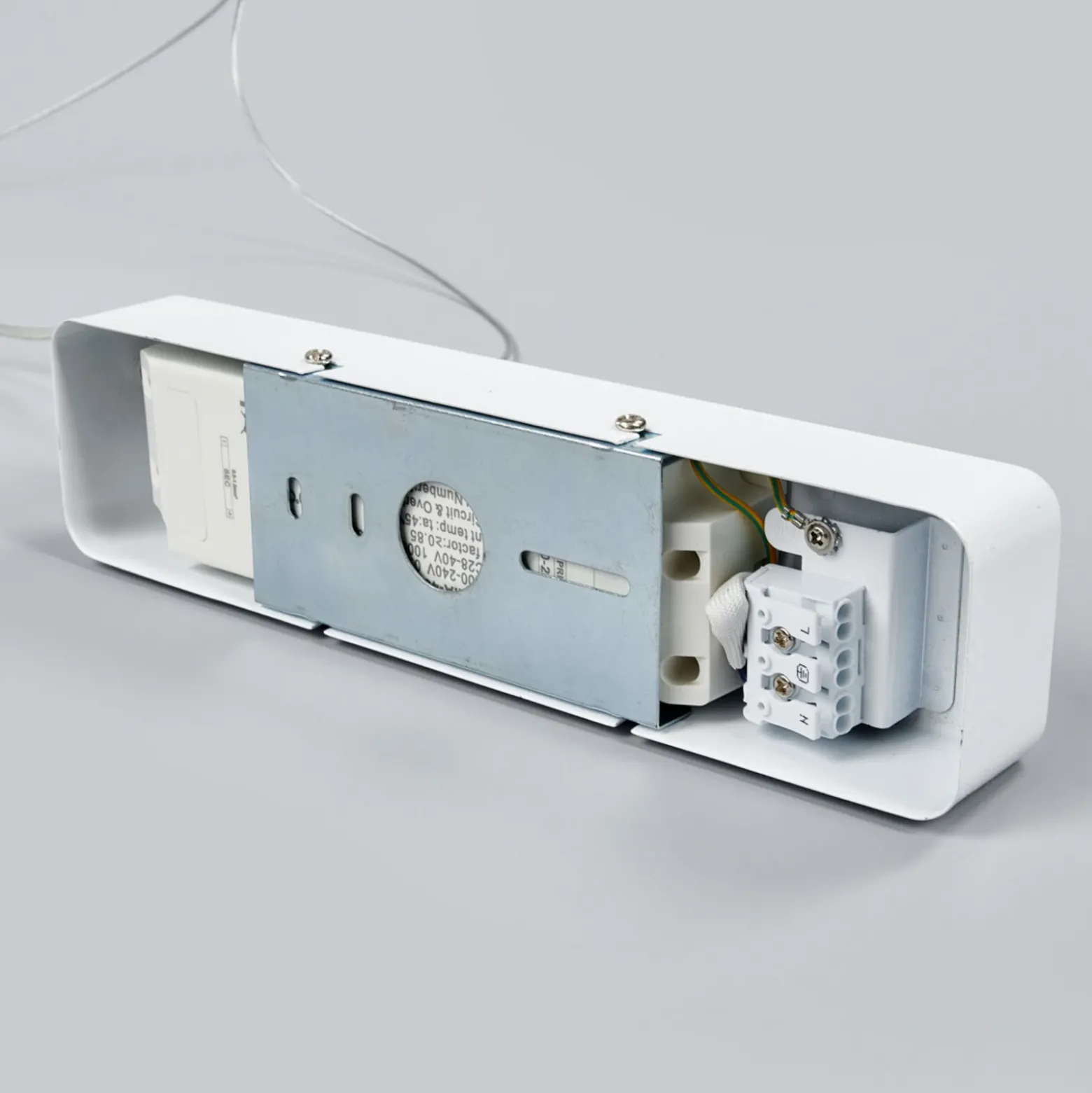 Arcchio lámpara colgante LED de oficina Samu, arriba/abajo, atenuable, aluminio