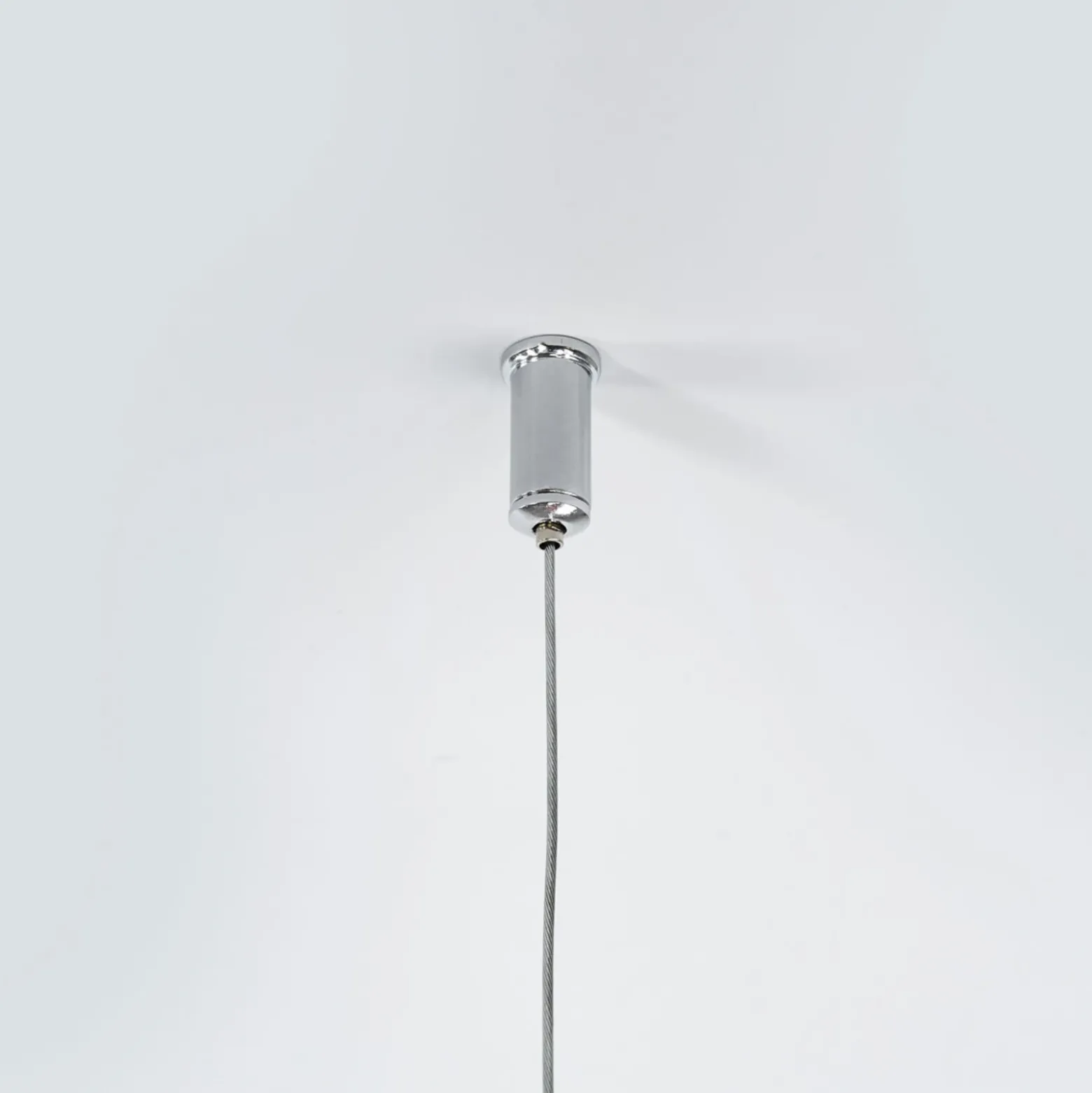 Arcchio lámpara colgante LED de oficina Samu, arriba/abajo, atenuable, aluminio